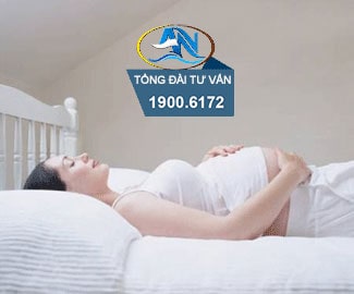 lao động nữ khi sinh đôi mà con chết