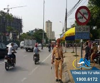 Lái xe đi vào đường cấm