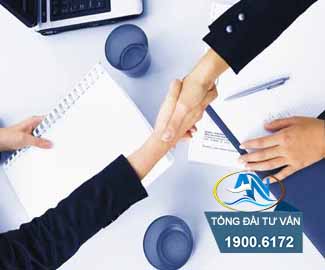 Có được ký hợp đồng lao động