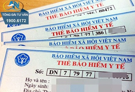 Thẻ bảo hiểm y tế của con