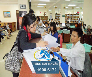 nghỉ ốm đau hoặc thai sản