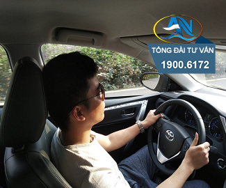 Điều khiển xe công ty nhưng không có giấy phép