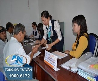 làm công việc trong hầm lò