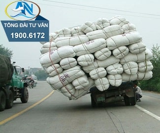 Chở hàng vượt quá chiều cao cho phép