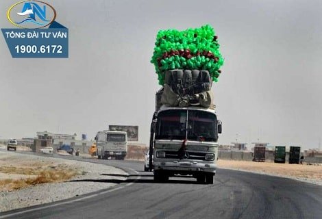 Chở hàng vượt quá chiều cao cho phép